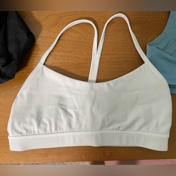 Lululemon sports bra - Picture 3 of 5